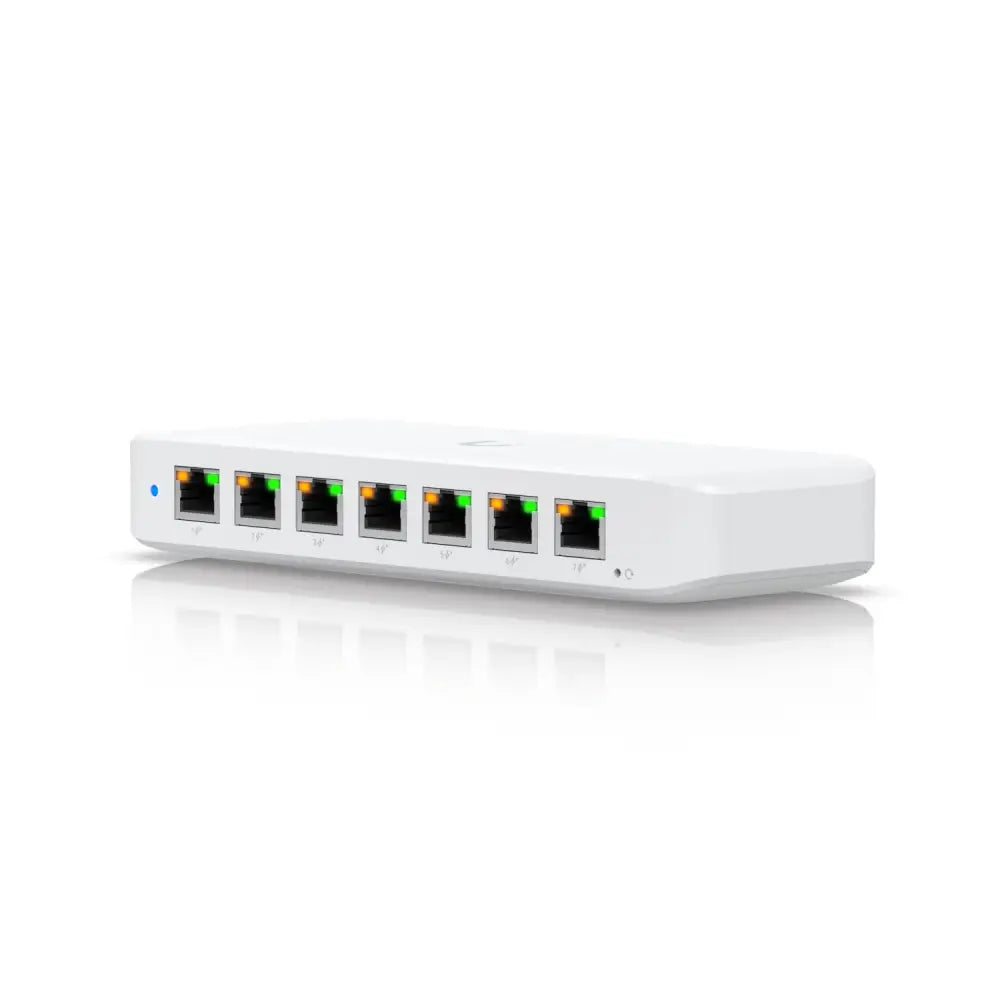 Ubiquiti Ultra 42W Compact Layer 2 8-port GbE PoE Switch Versatile Mounting Options 7 PoE/PoE+ No Supply PoE++ Input