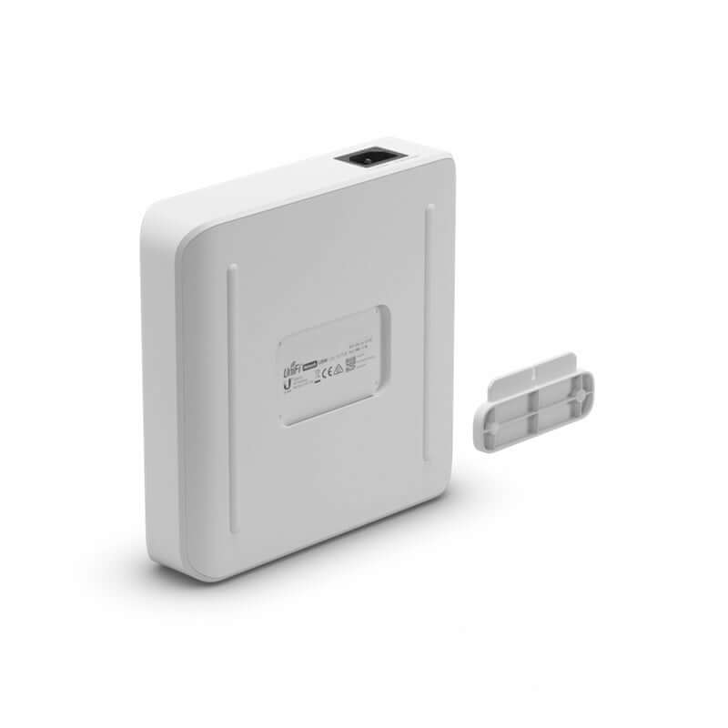 Ubiquiti UniFi Switch Lite 16 PoE, Layer 2, 16x GbE RJ45 Ports, 8x 802.3at PoE+ Ports, 45W PoE Budget, Fanless Unit, Wallmount Kit Included