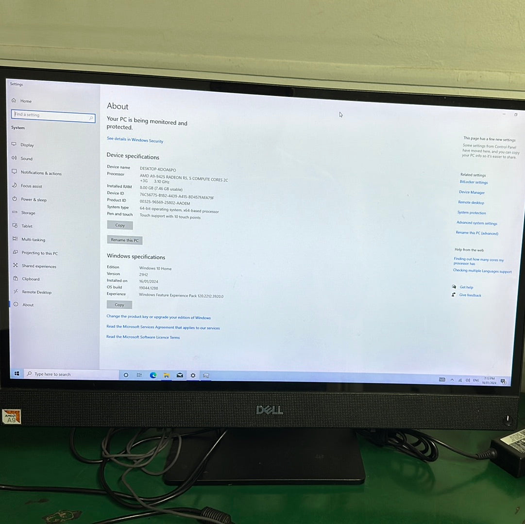 Dell Radeon R5 cores 2C AMD A9-9425 Memory 8 GB 1TB HDD Windows 10 Touch - Refurbished