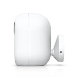 Ubiquiti G6 Instant White Plug-and-play 4K WiFi-connected Camera With A 1/1.8’’ 8MP Image Sensor Multi-TOPs AI Engine