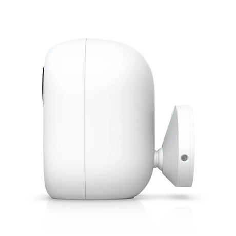 Ubiquiti G6 Instant White Plug-and-play 4K WiFi-connected Camera With A 1/1.8’’ 8MP Image Sensor Multi-TOPs AI Engine