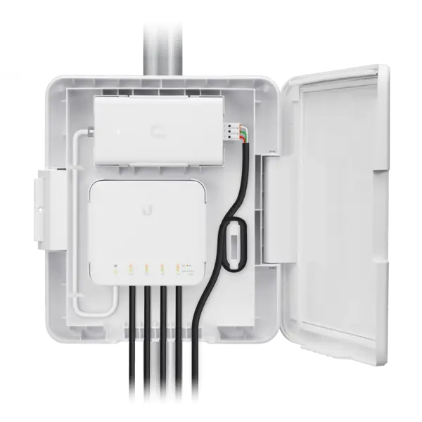 Ubiquiti UniFi Switch Flex Utility Outdoor Weatherproof Enclosure for Max PoE 46W， 2Yr Warr